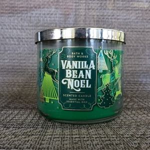 COPY - Bath & Body Works Vanilla Bean Noel Scented Candle